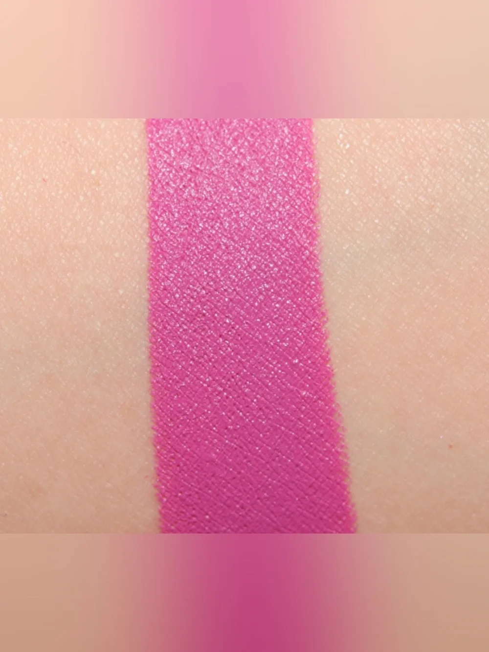 NIB Urban Decay Revolution Lipstick - Bittersweet (Matte)